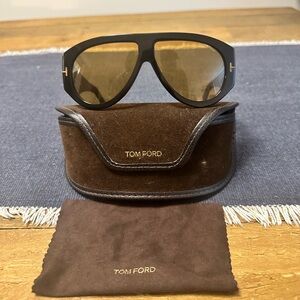 Authentic Tom Ford 1044 ‘Bronson’ Aviator Sunglasses